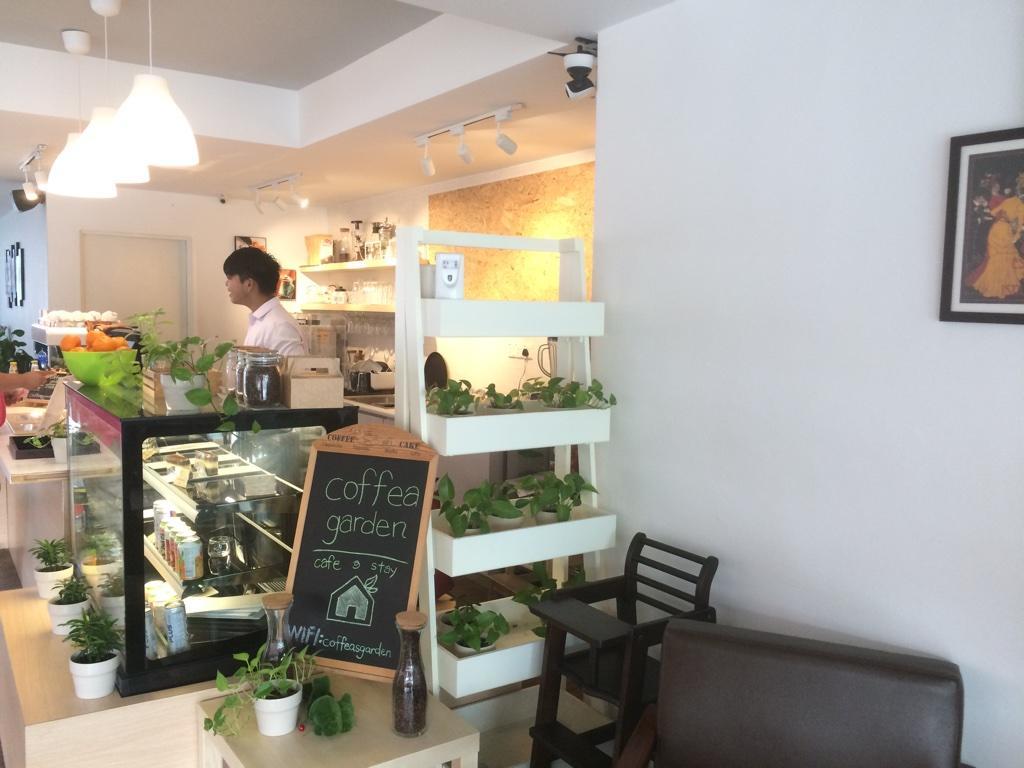 Coffea Garden Cafe & Stay Malacca Exteriör bild